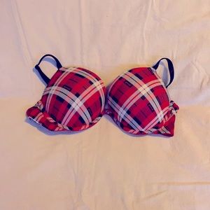 Victoria’s Secret Pink Wear Everywhere Super Push Up Bra